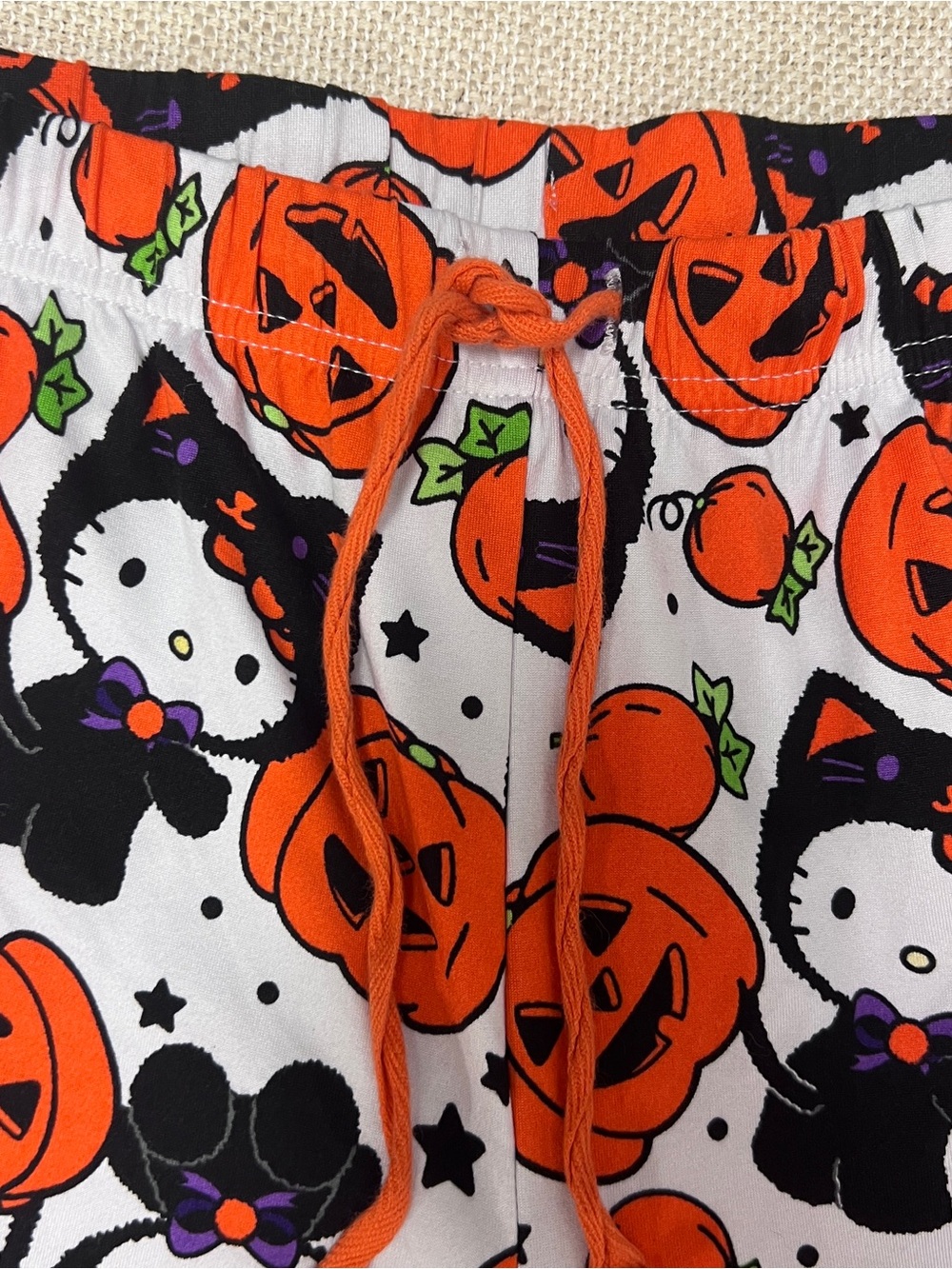 Hello Kitty Sanrio Halloween Pajama Pants Sz M - Picture 2 of 6